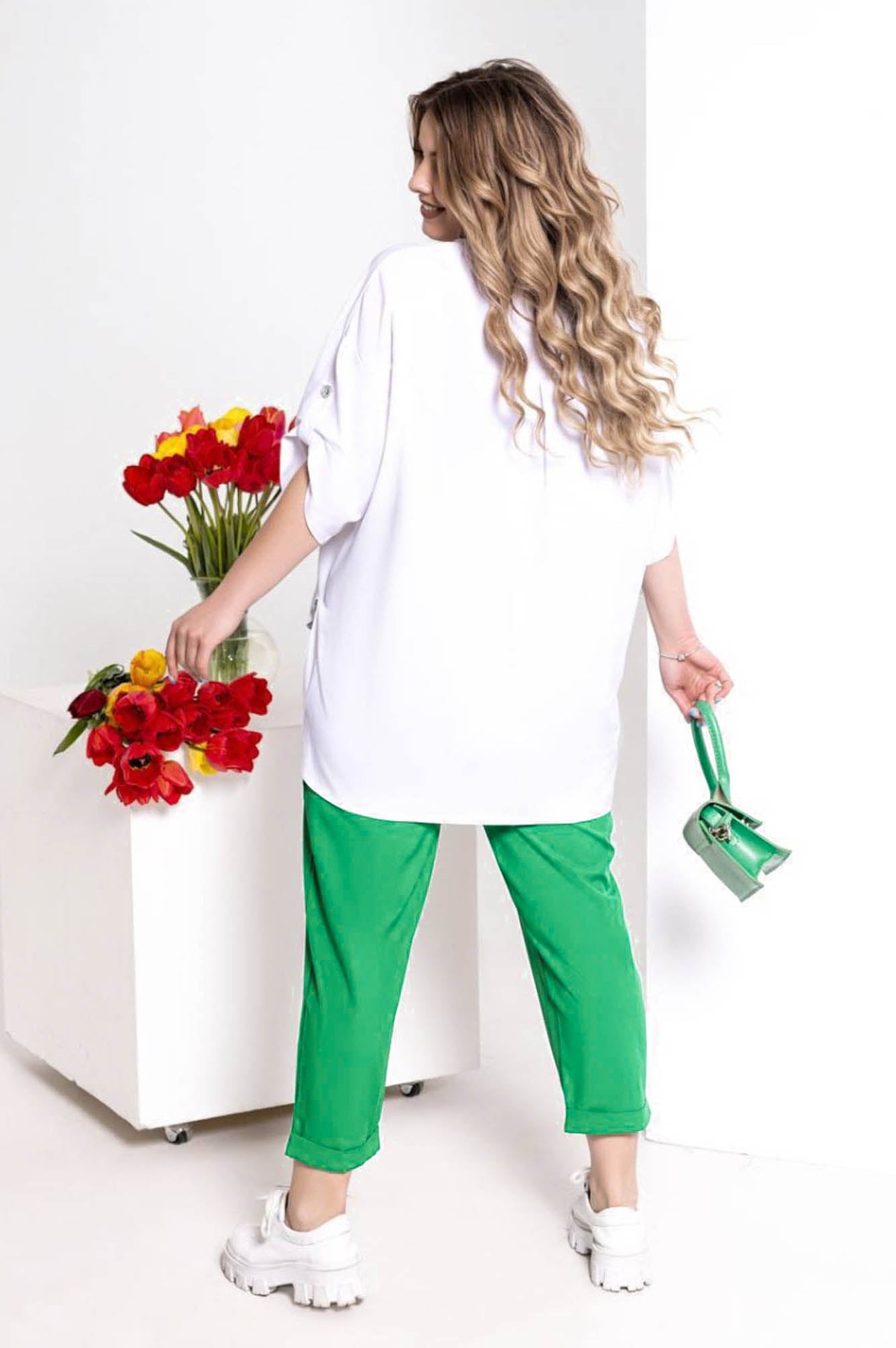 Compleu pantaloni si bluza cu imprimeu