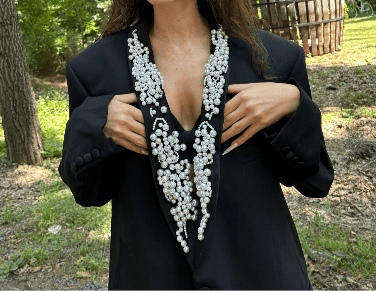 Sacou accesorizat manual cu perle
